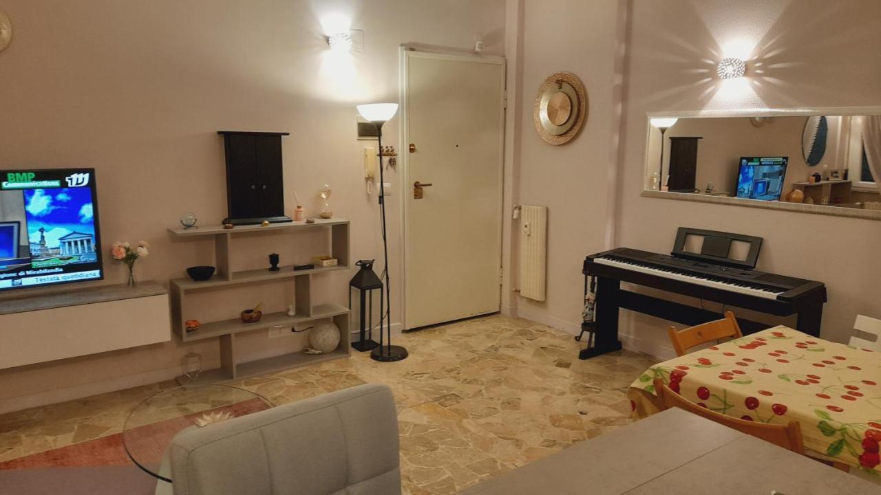 Appartamento ' Ninfea' Lt Genua Buitenkant foto